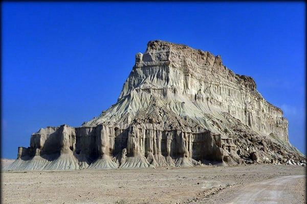 روستای سلخ قشم | معرفی کامل جاذبه‌ها و راهنمای سفر