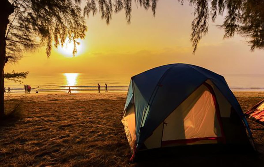 Activities to Enjoy During a Beach Camp: Ways to Savor Nature and Relaxation