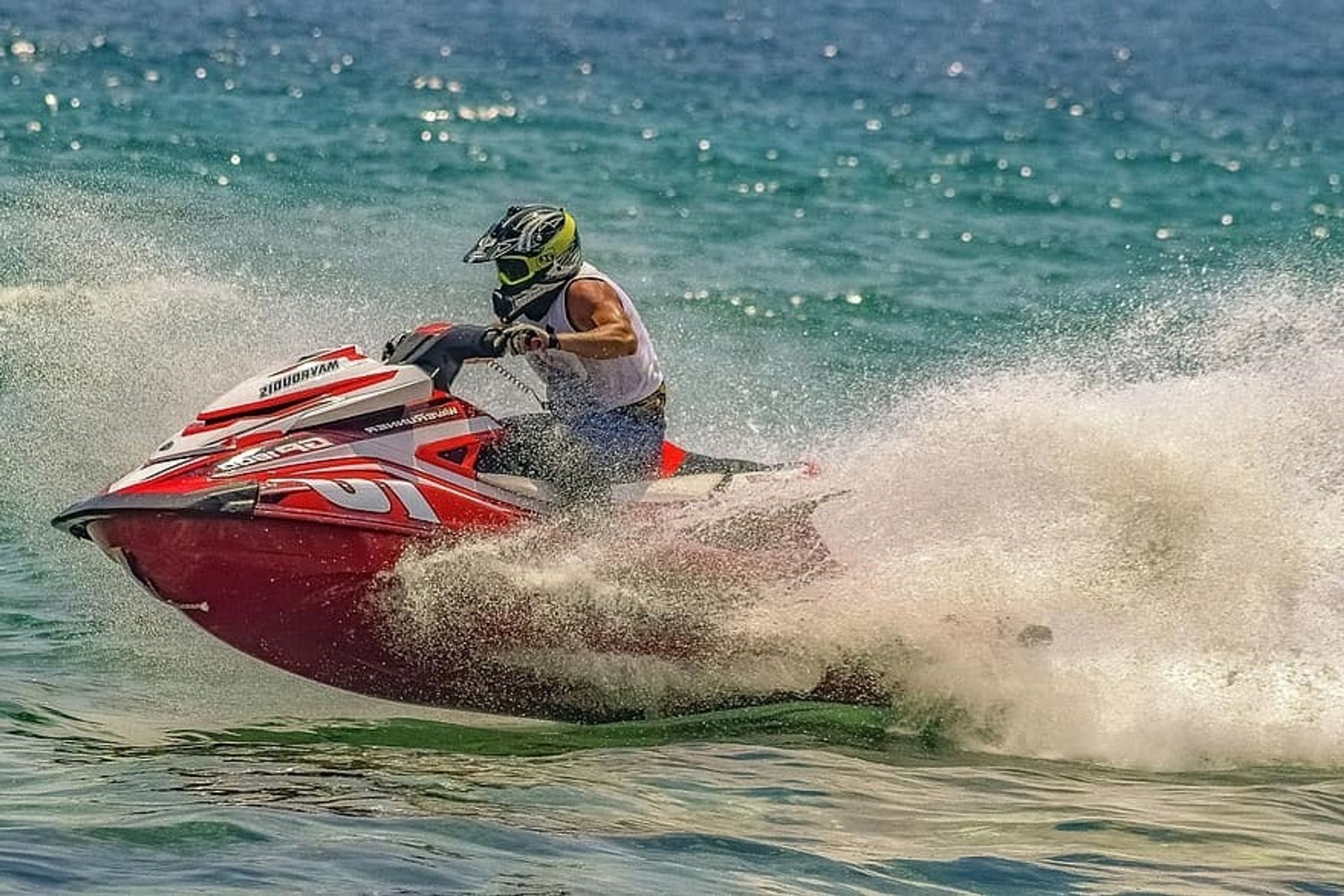 Thrilling Jet Skiing in Qeshm: A Journey on the Azure Waters of the Persian Gulf