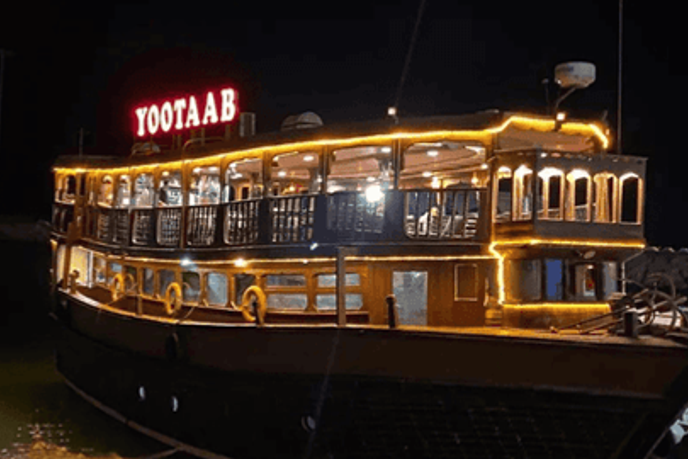 Title: Unique Experiences with Qeshm's Recreational Boats with Special Discounts